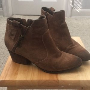 Crown Vintage booties